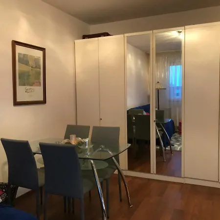 Apartment 65 Nyar Utca